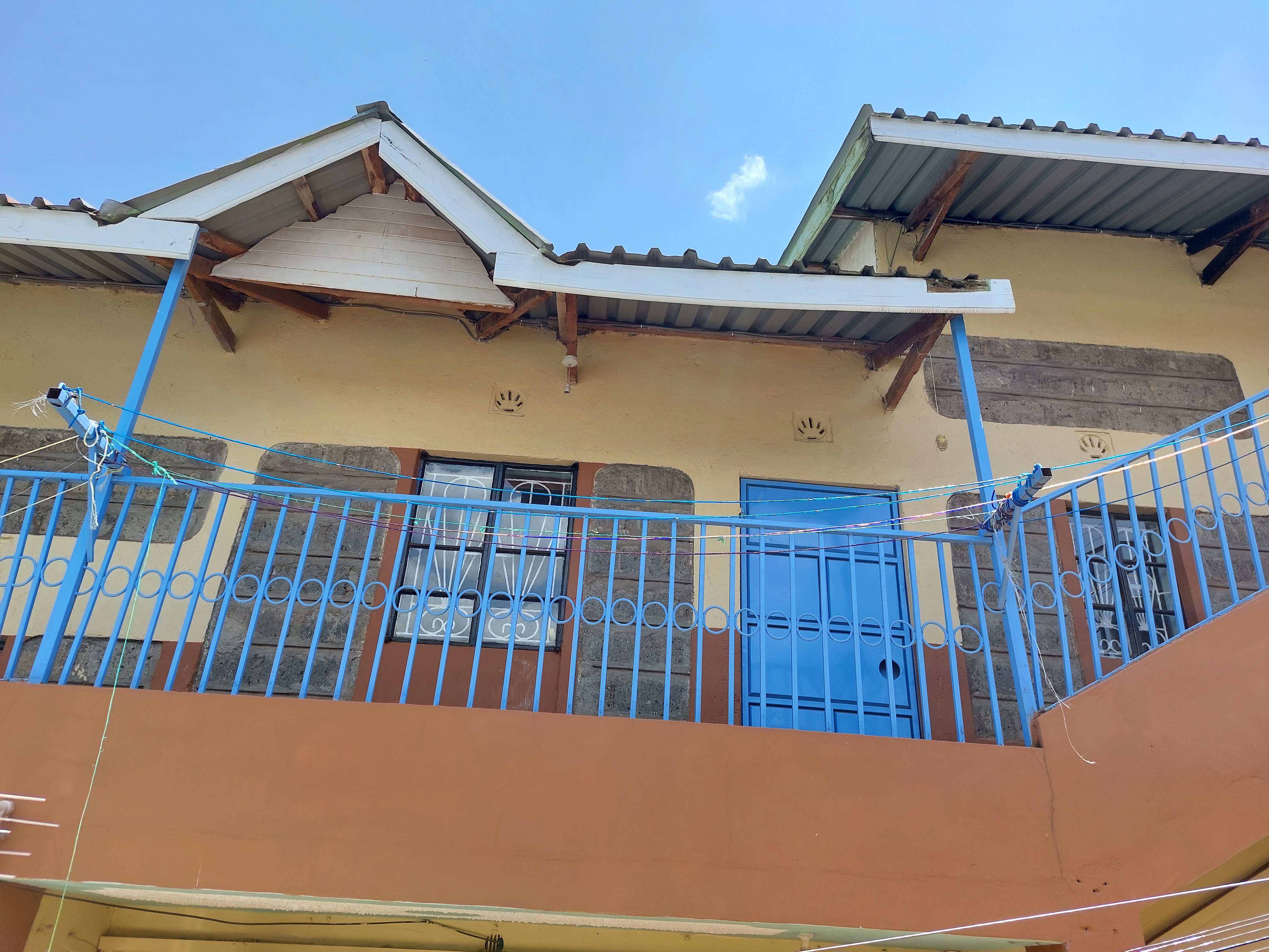 HA-MUTUURI APARTMENT